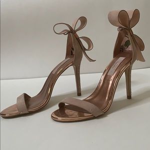 TED BAKER pink/nude heels with bow